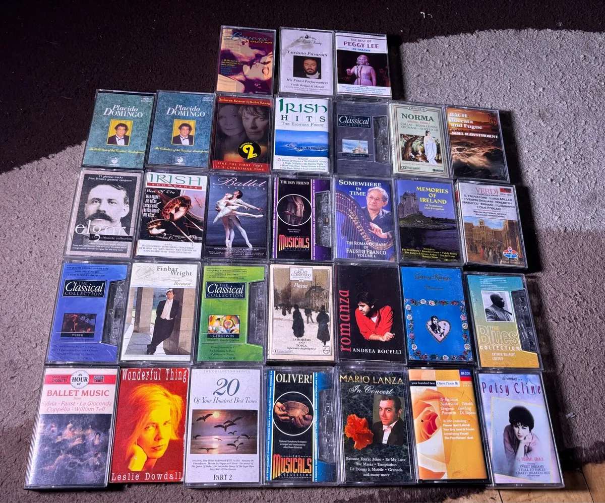 Various original audiocassettes - Image 1