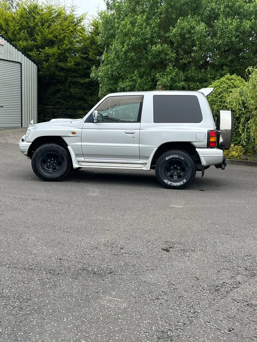 Mitsubishi Pajero SWB - Image 3