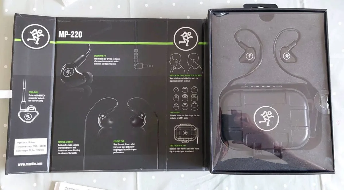 Mackie mp220 in ear monitors - Image 2