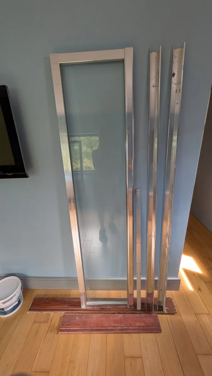 Daryl Recessed Shower Door and Bifold Corner Unit - Image 2