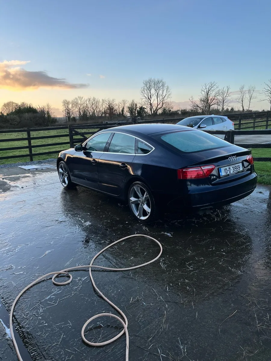Breaking Audi a5 2010 - Image 2