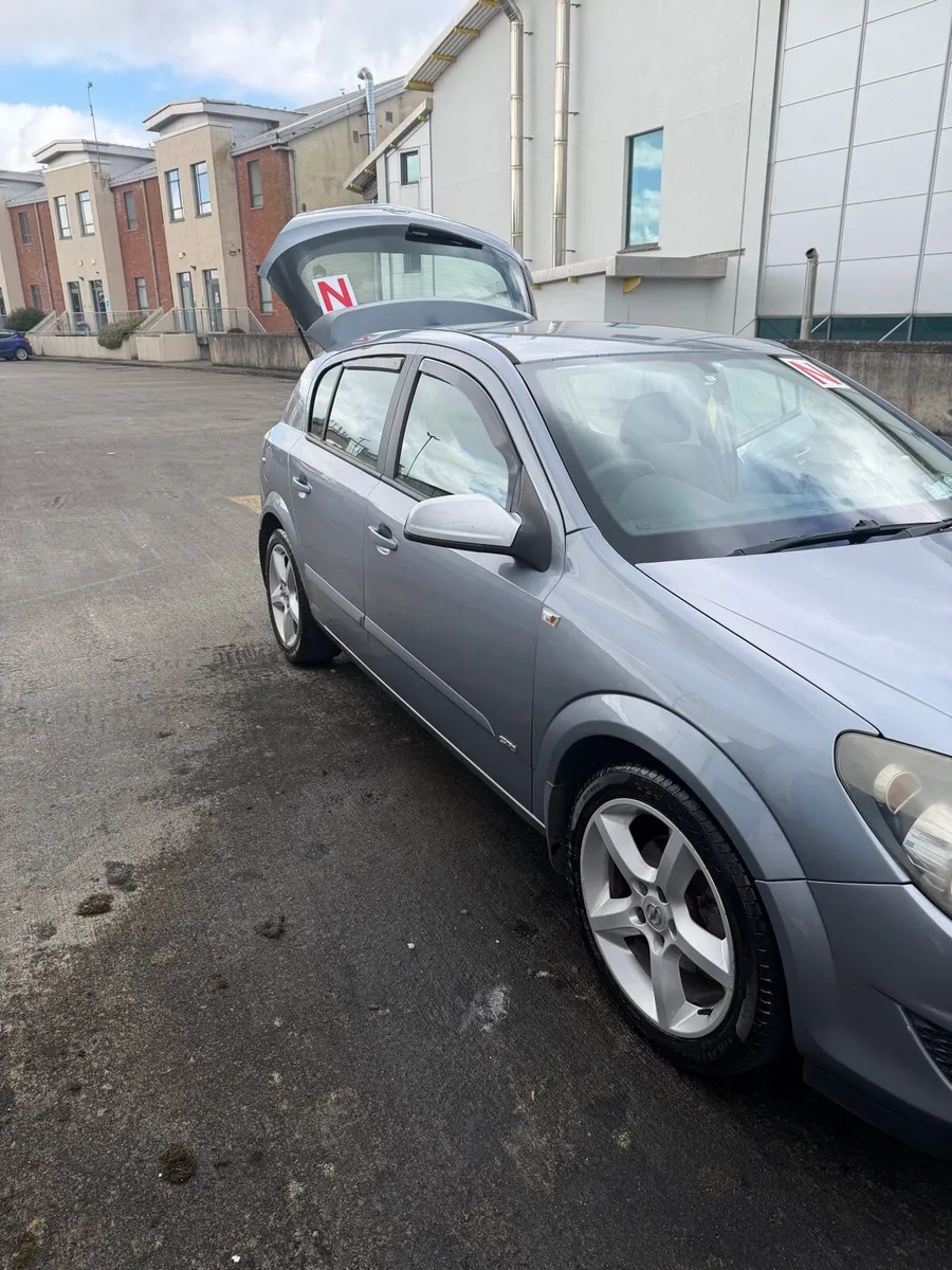 Astra H Opel 1.8 AUTOMATIC - Image 3