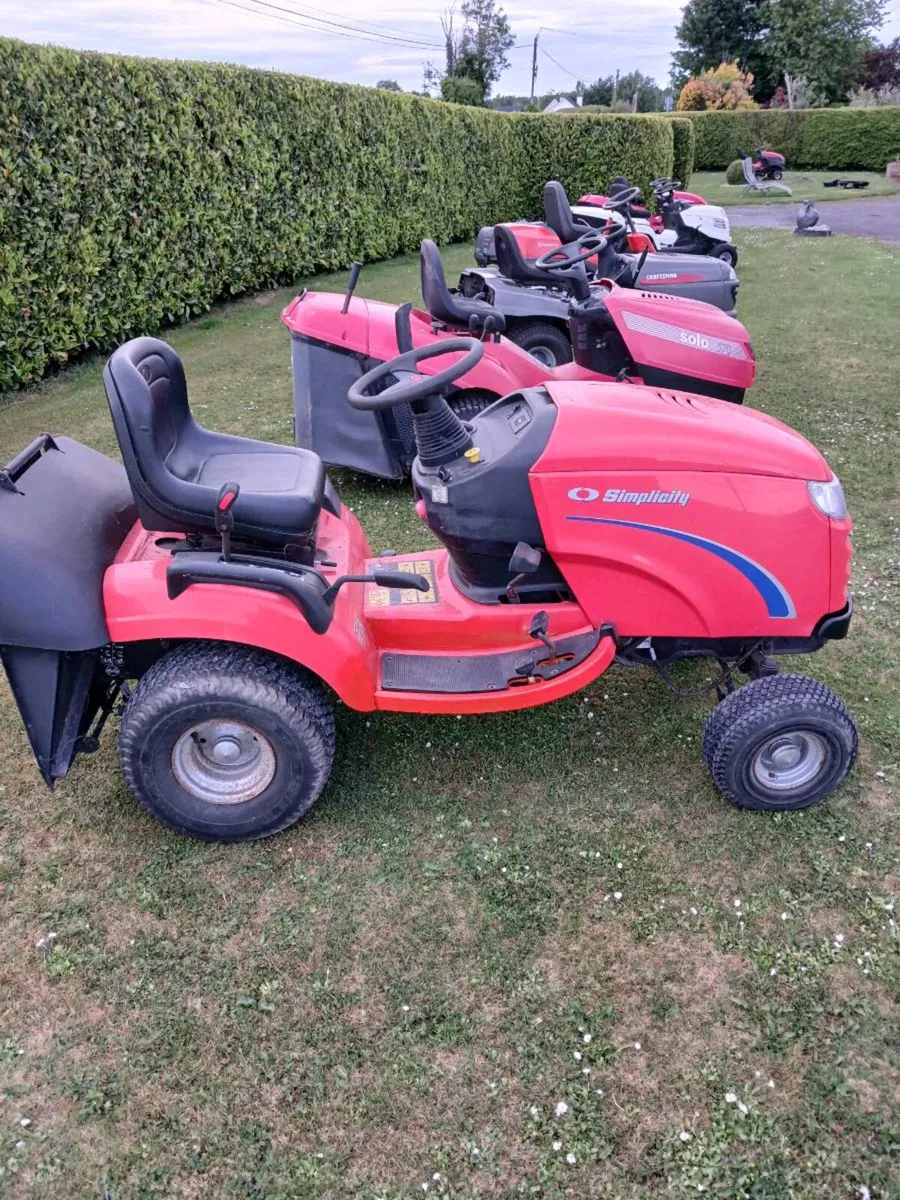 Simplicity 18hp twin cylinder Briggs / Hydrostatic - Image 2