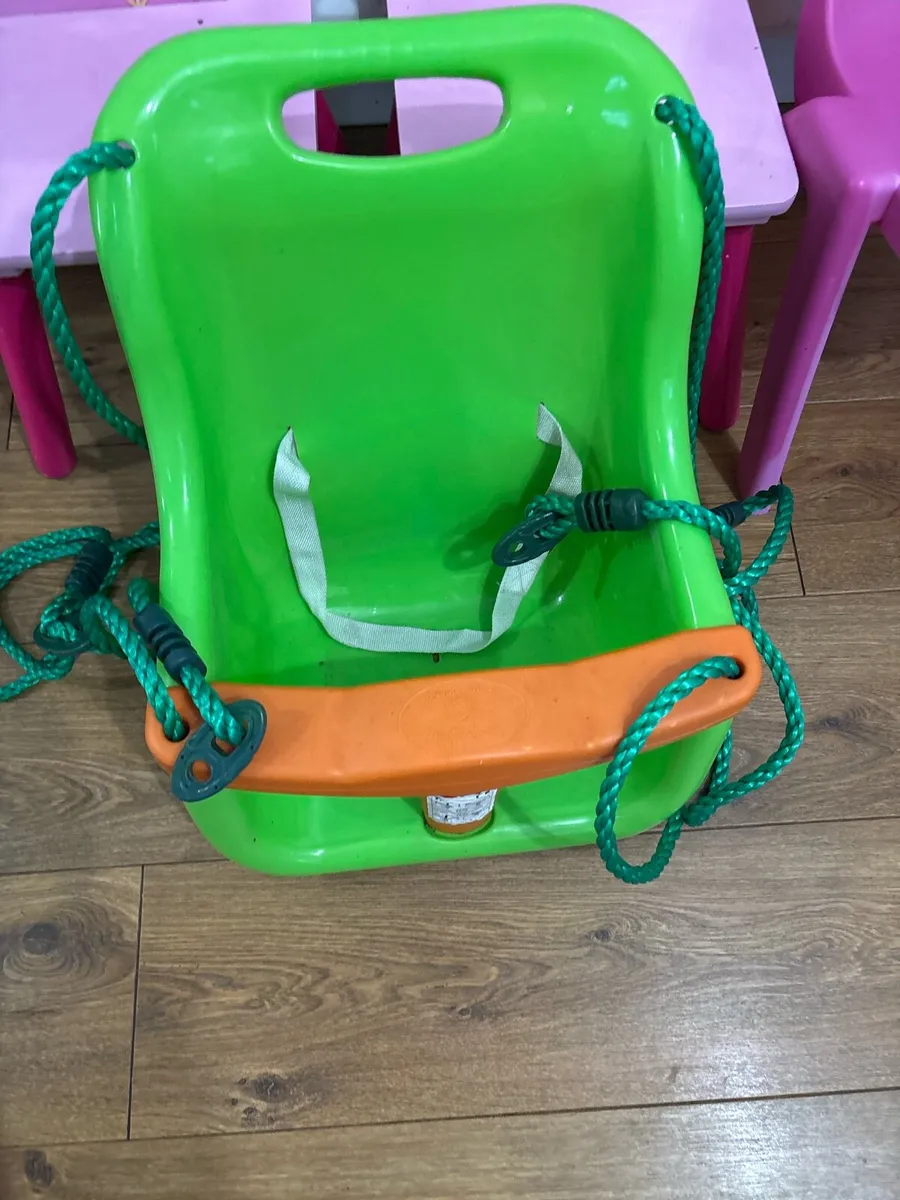 Kids swing chair - Image 1