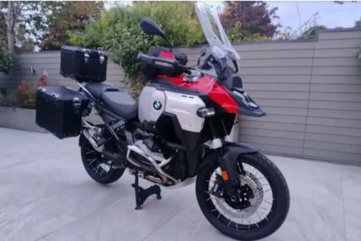 2025 R1300GSA  Adv - Image 1