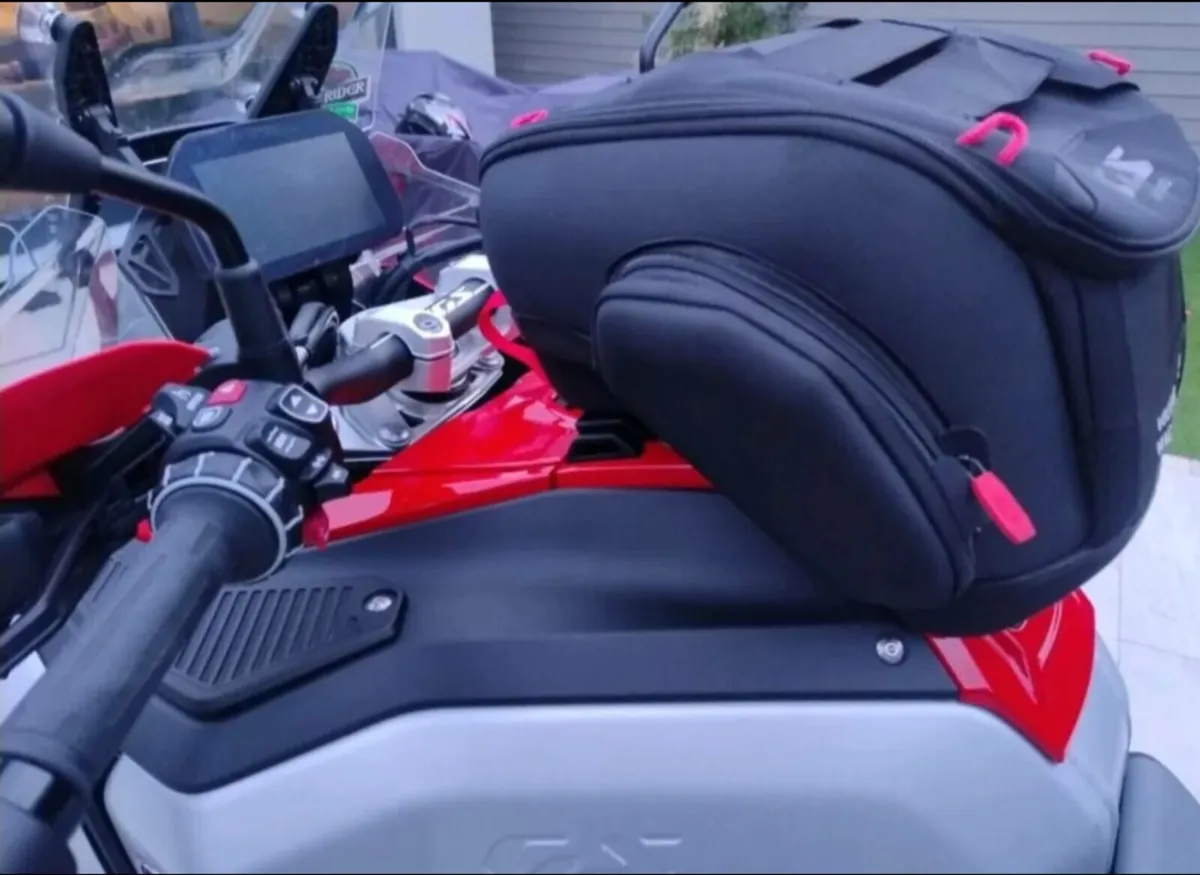 2025 R1300GSA  Adv - Image 2