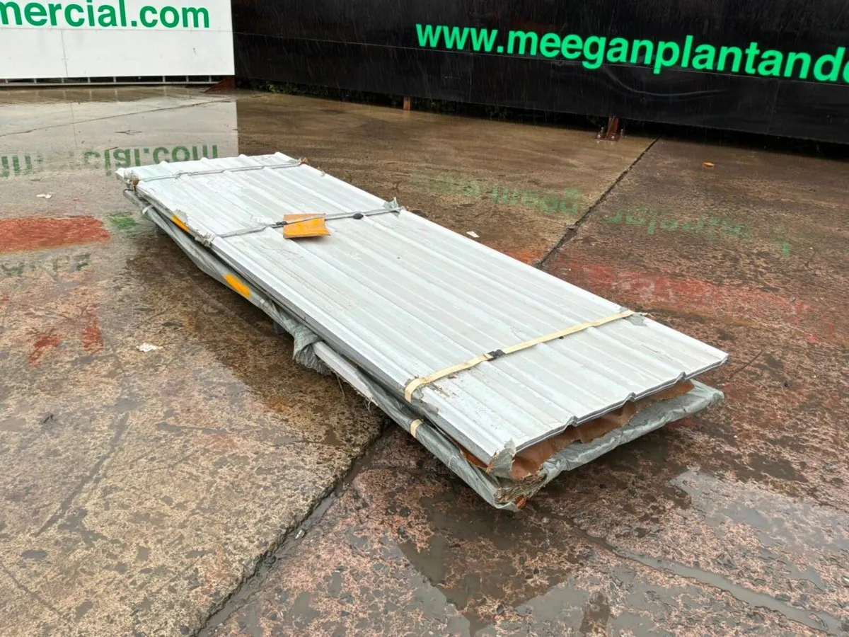 UNUSED 3.0 mts ROOF SHEETING / CLADDING...907. - Image 2