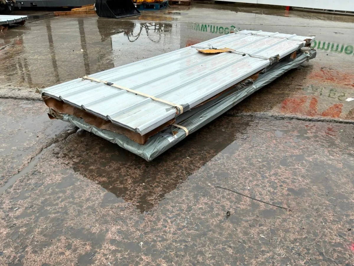 UNUSED 3.0 mts ROOF SHEETING / CLADDING...907. - Image 4