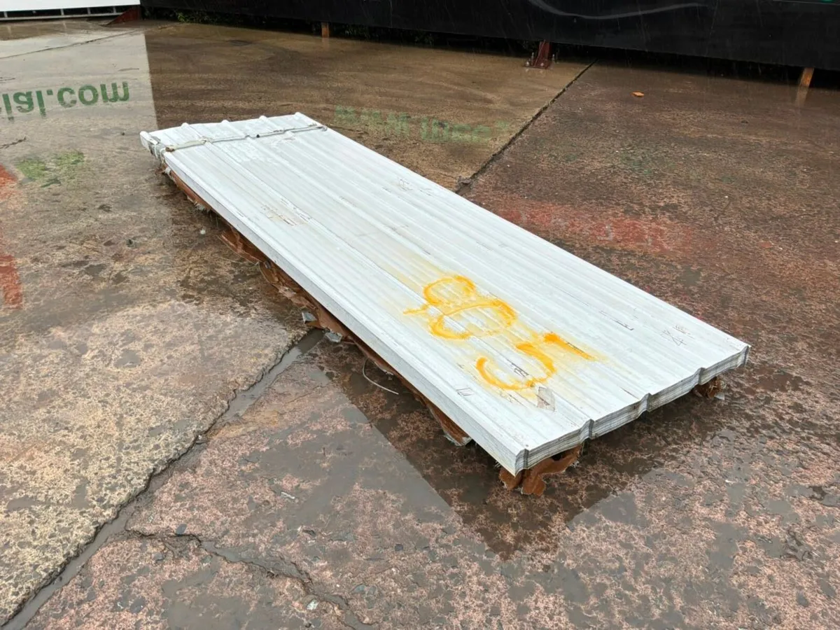 UNUSED 3.0mt ROOF CLADDING SHEETING..905m. - Image 2