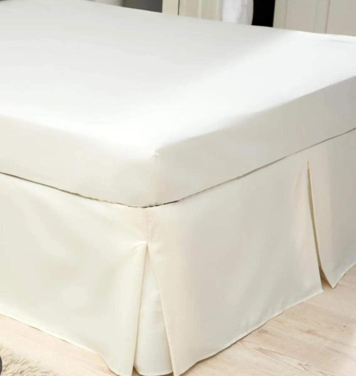 King Bed Sheet Cover - Image 2