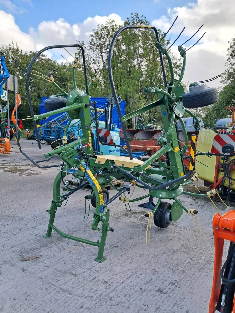 New Krone Vendro Tedders 4-8 Rotors - Image 1