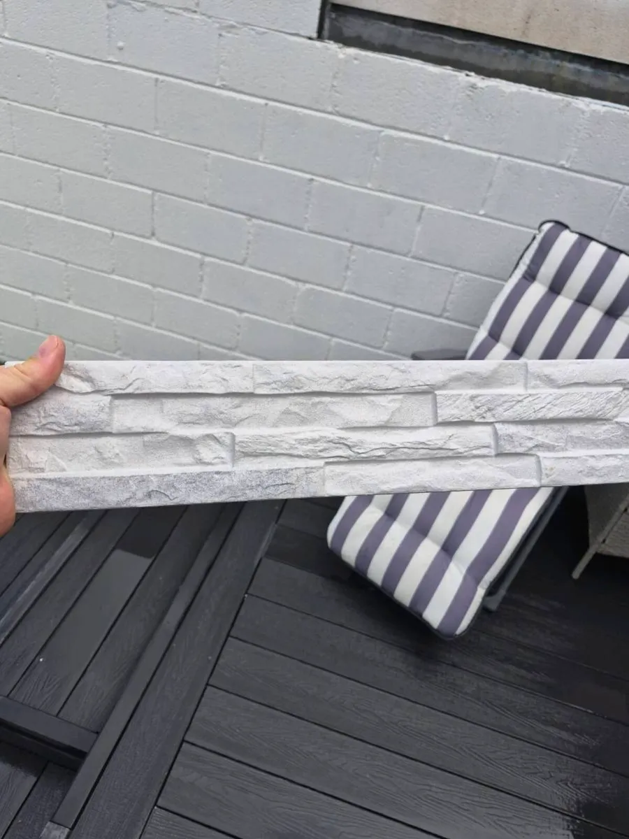 White outdoor Tiles 50cm x10cm 22 boxes of 15 pice - Image 3