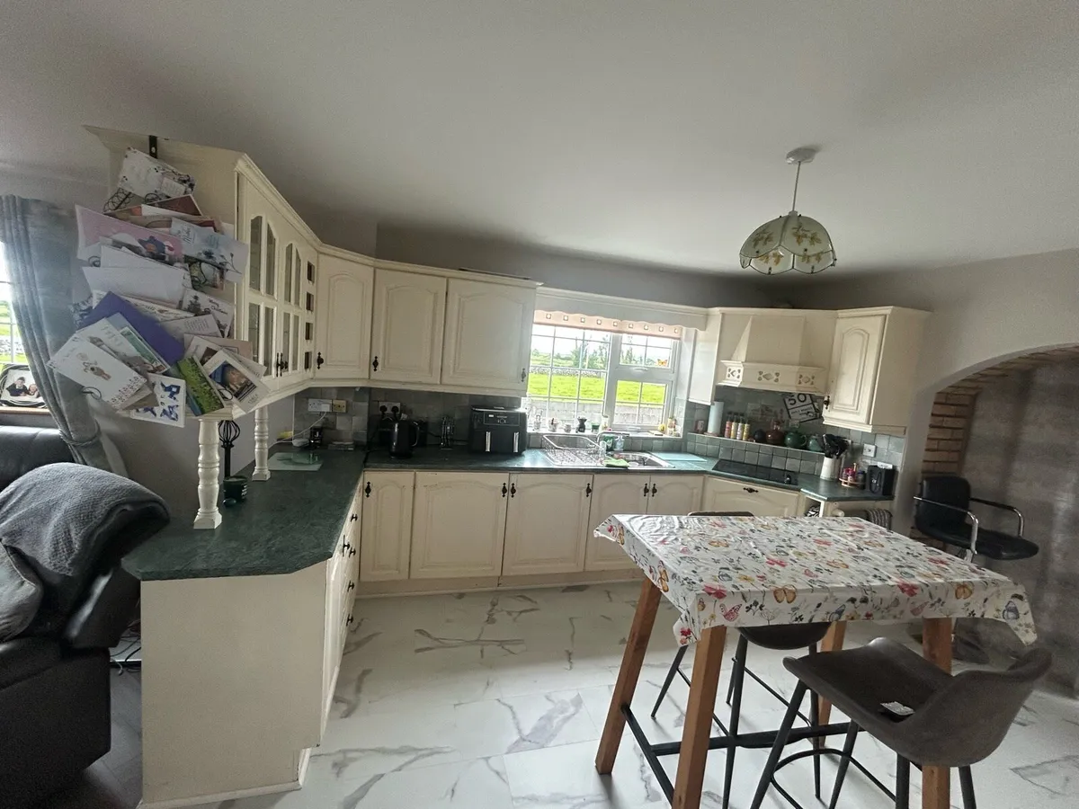 Kitchen - Image 4