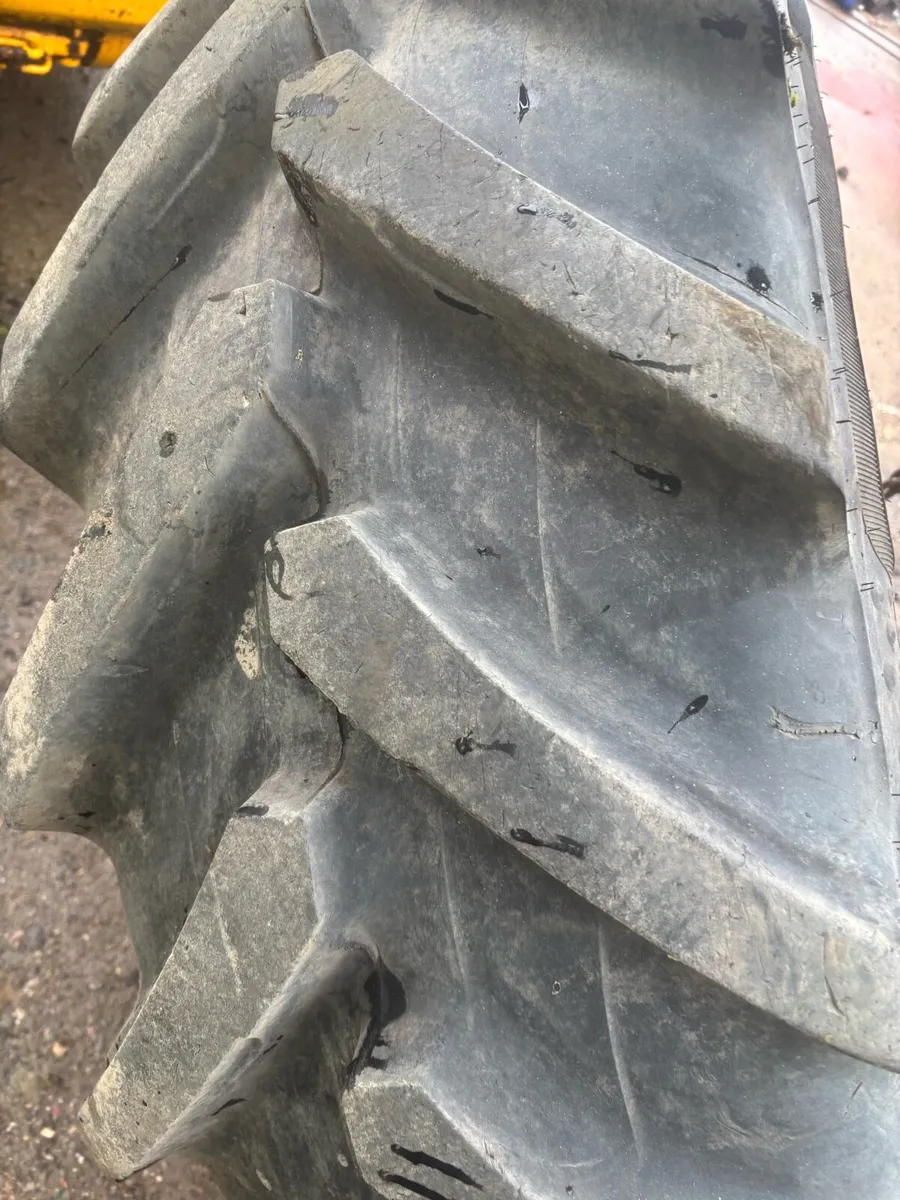 Alliance 420/85/R34 tyre - Image 1