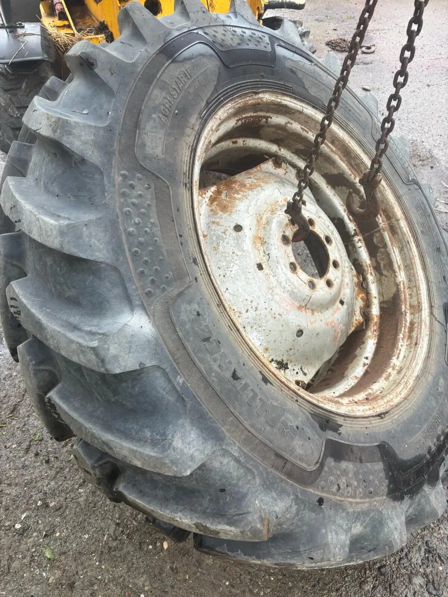 Alliance 420/85/R34 tyre - Image 2
