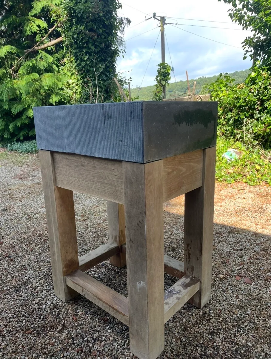 Stone sink - Image 1
