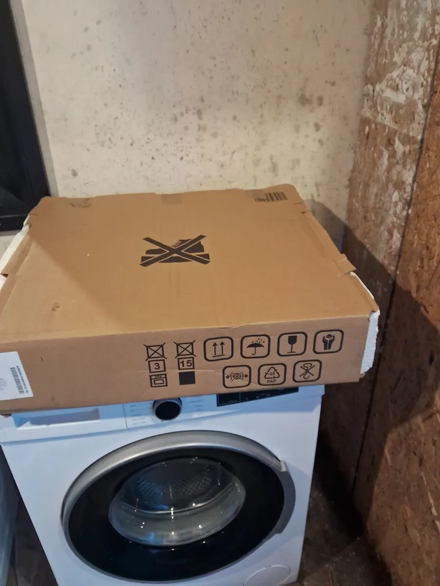 BRAND NEW INDUCTION HOB FOR SALE - Image 3
