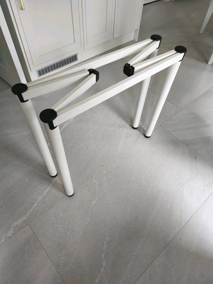 Foldable desk - Image 2