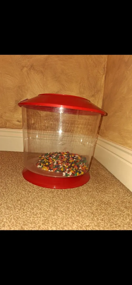 Fish tank - Image 3