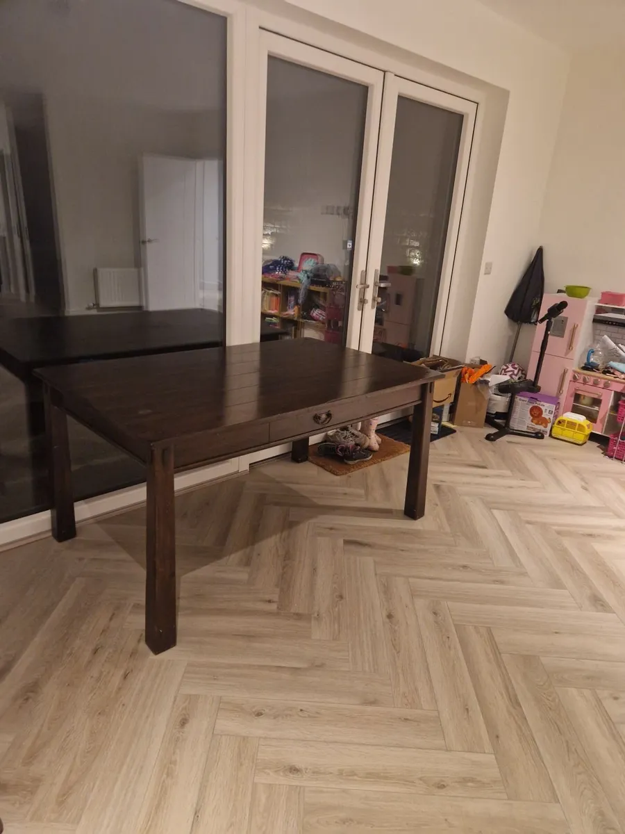 Kitchen table - Image 2