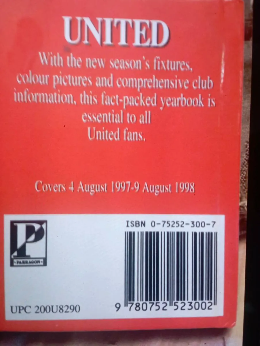 MANCHESTER  UNITED POCKET SIZE MEMORABILIA - Image 2