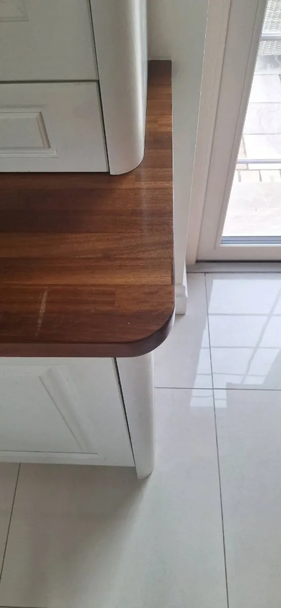 Iroko 40mm solid hardward timber worktops - Image 3