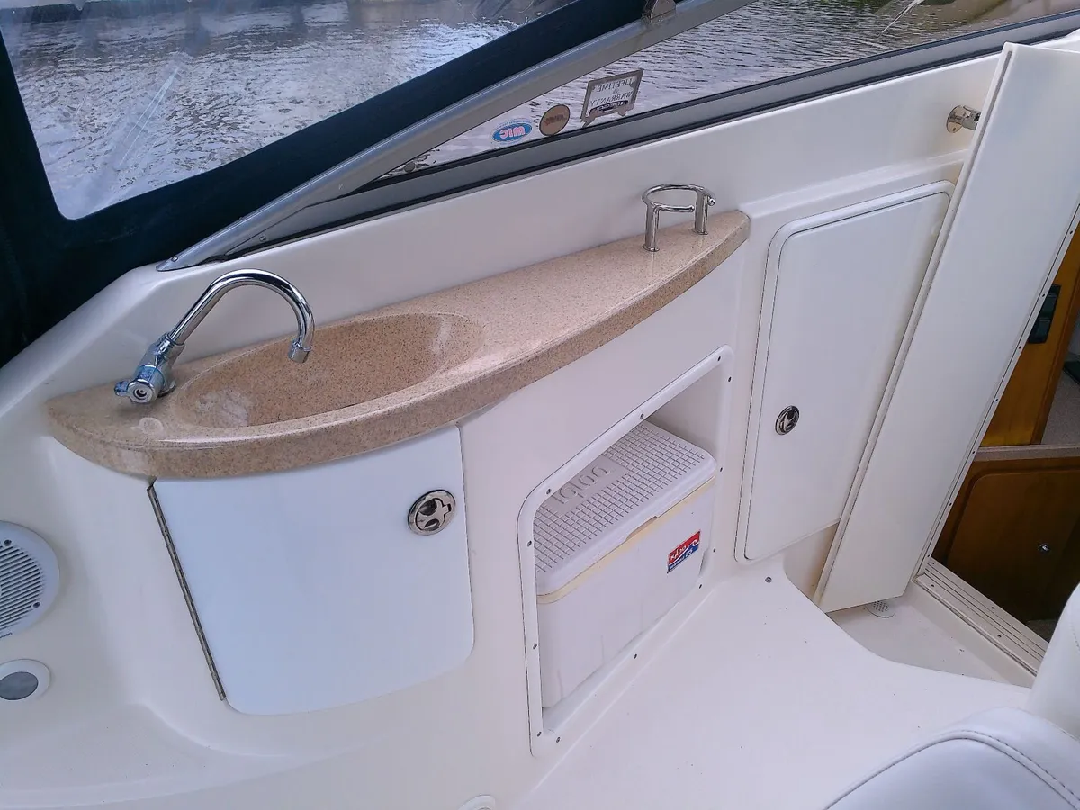 2003 Regal 2665 Diesel. - Image 4