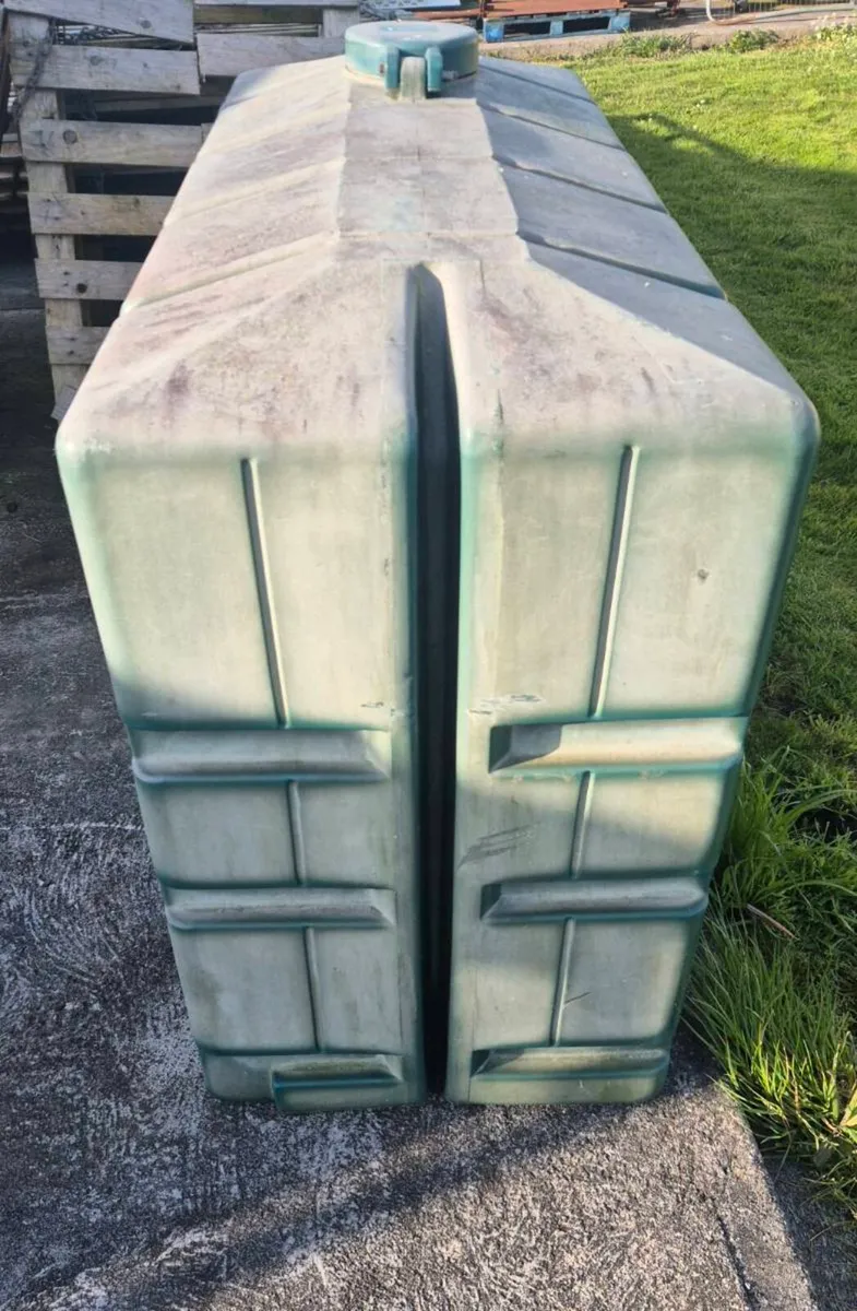 Oil tank - Image 2