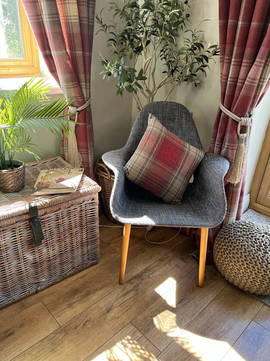 Chair - Image 4