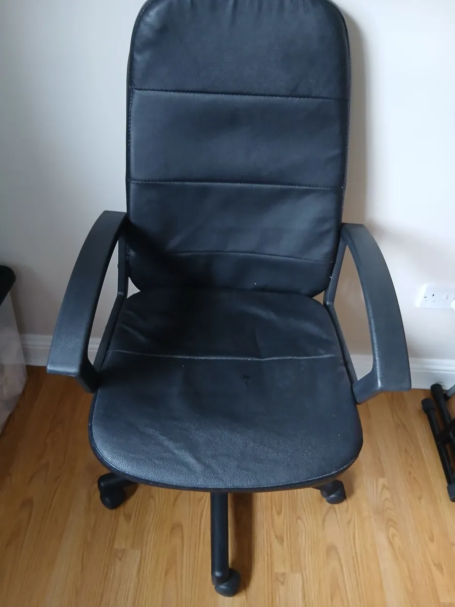 Computer chair