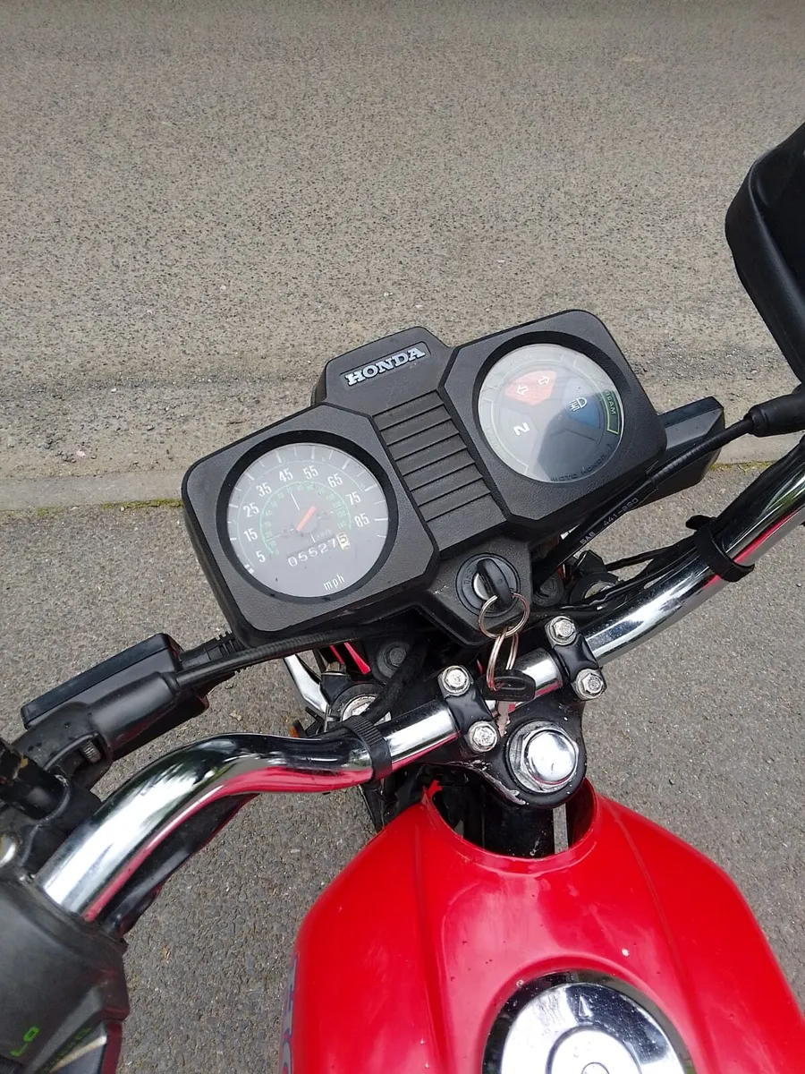 Honda CB 125s - Image 4