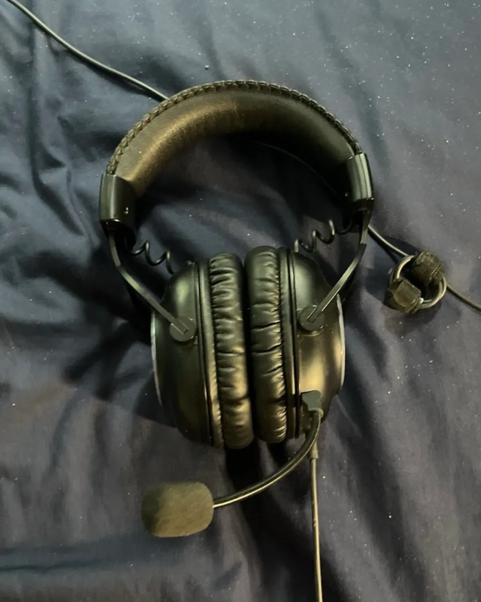 keyboard, mouse , headphones , case, iPhone 8 - Image 3
