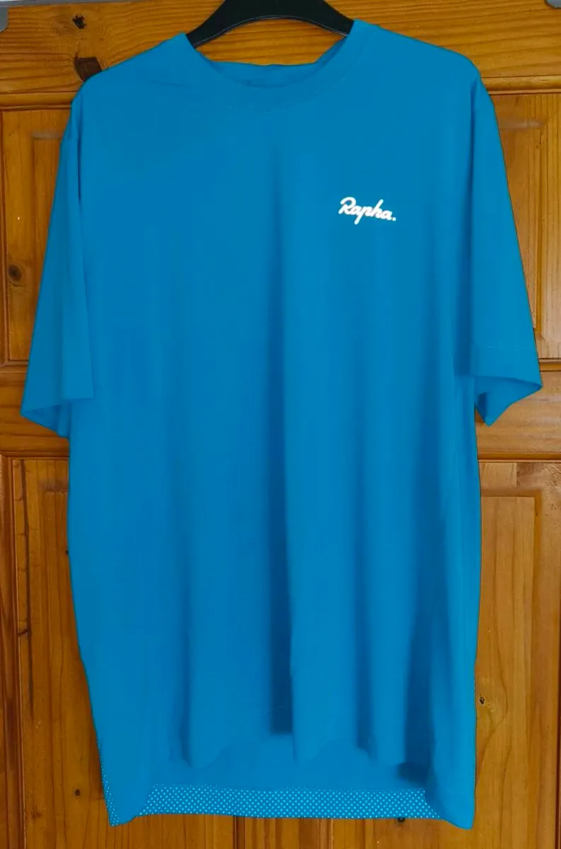 Rapha T shirt L - Image 1