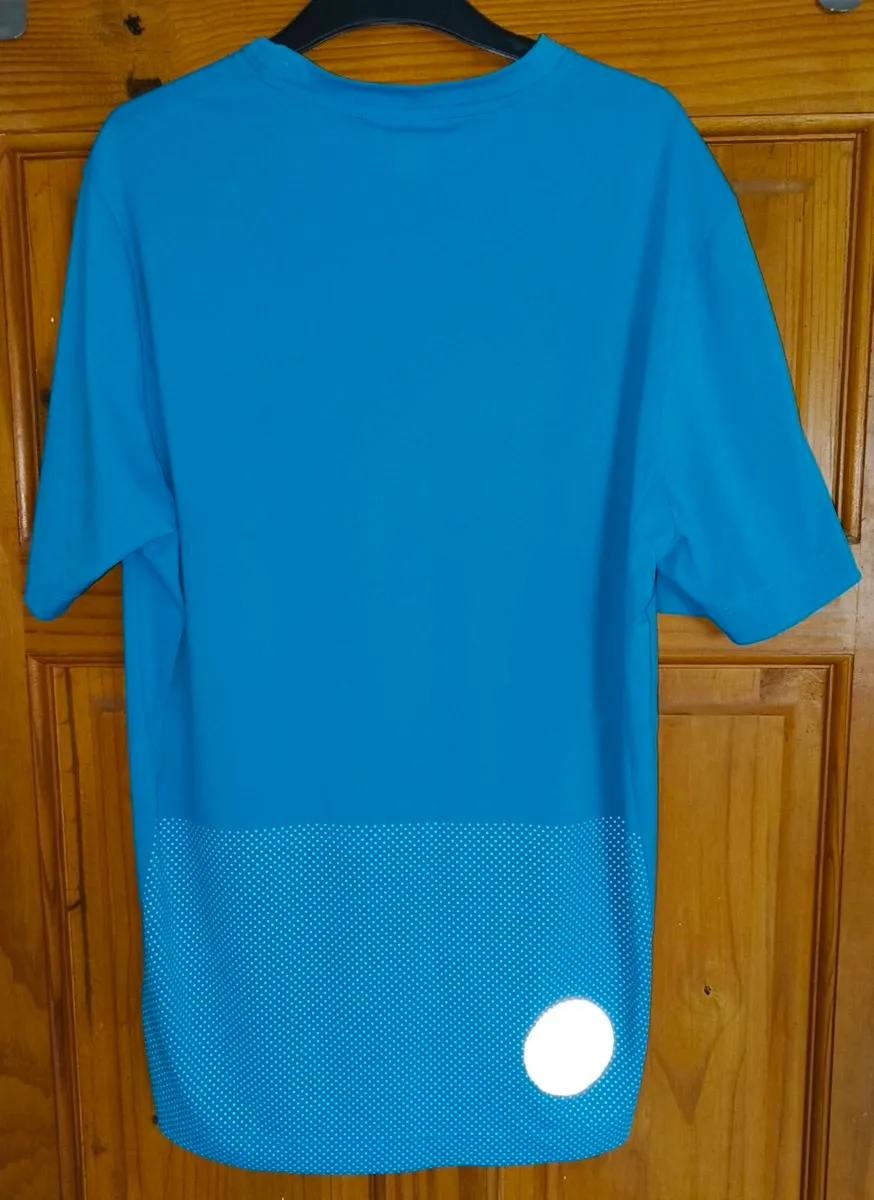 Rapha T shirt L - Image 2