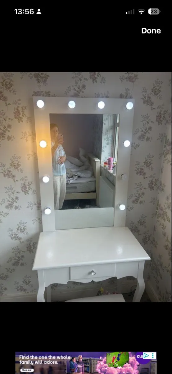 Dressing table - Image 1