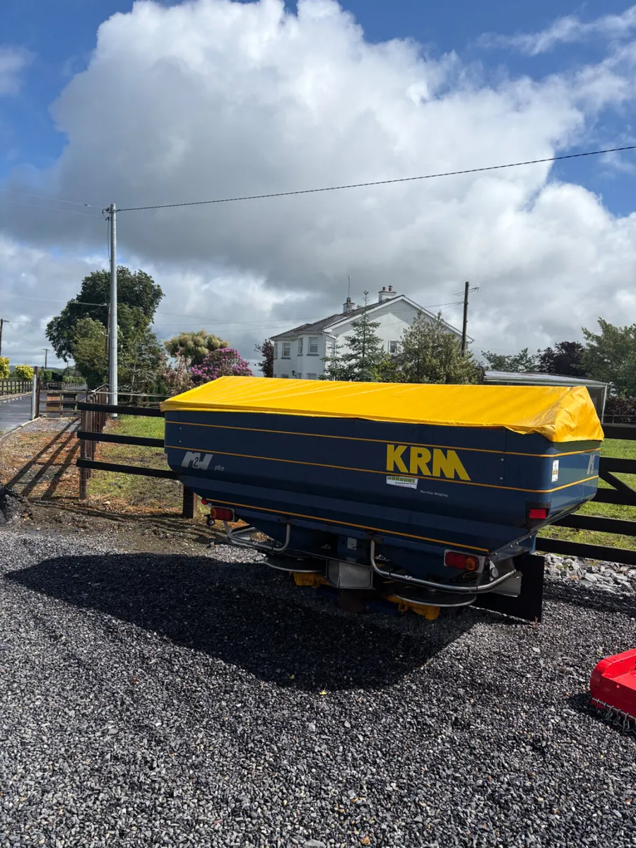 Bogbelle Fertiliser Spreader - Image 2