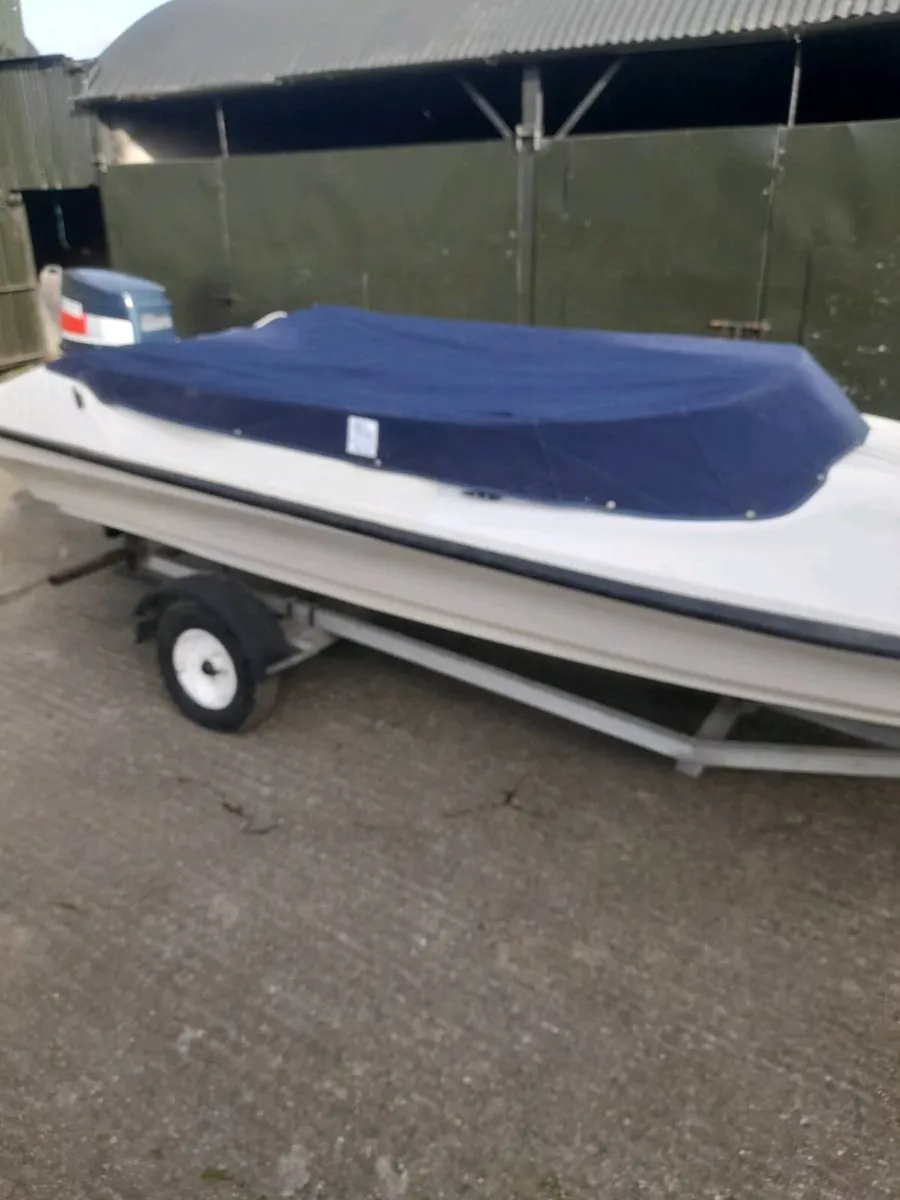 Speed boat - Image 2