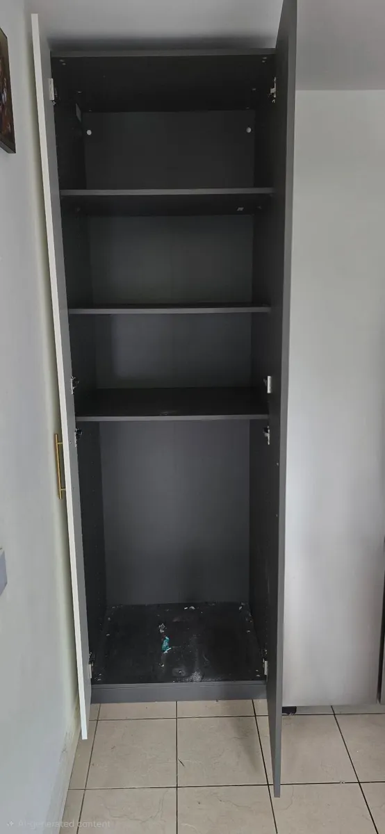 Storage unit - Image 1