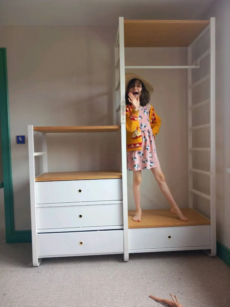 Wardrobe - Image 3