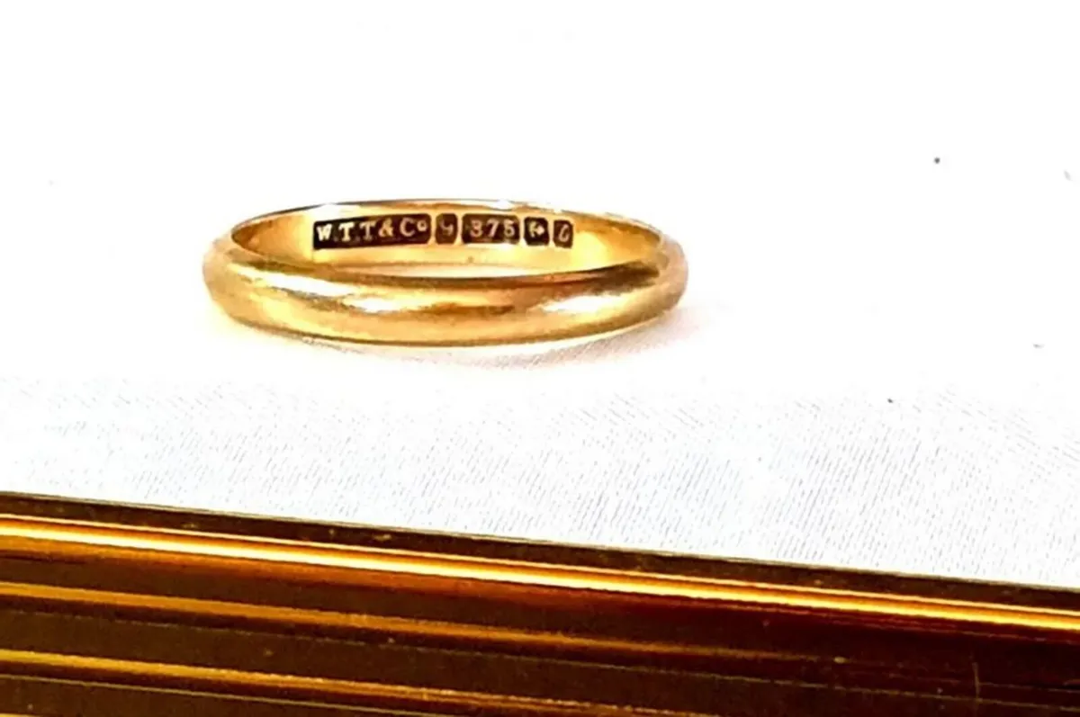 Vintage 9ct Gold 'W.T. Allen & Co' Wedding Ring - Image 4