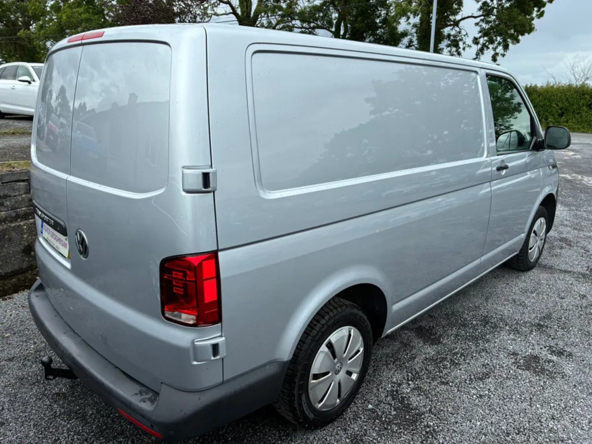 Volkswagen Transporter 6 SPEED 150 BHP T28 STARTLI - Image 2