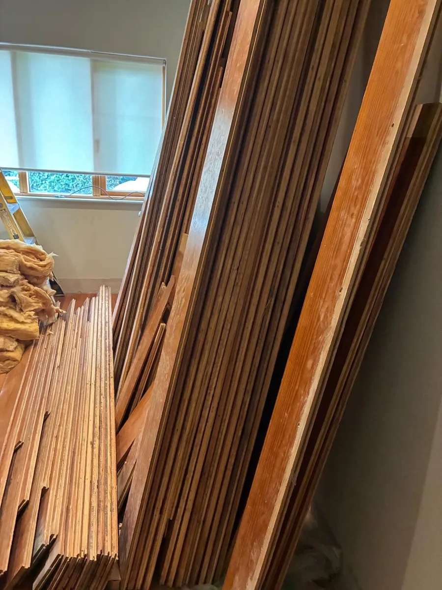 Wood floor - Image 1