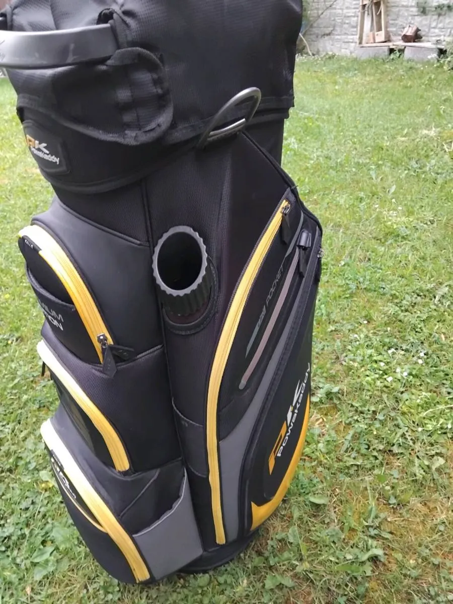 Powakaddy premium edition golf bag unwanted gift - Image 3