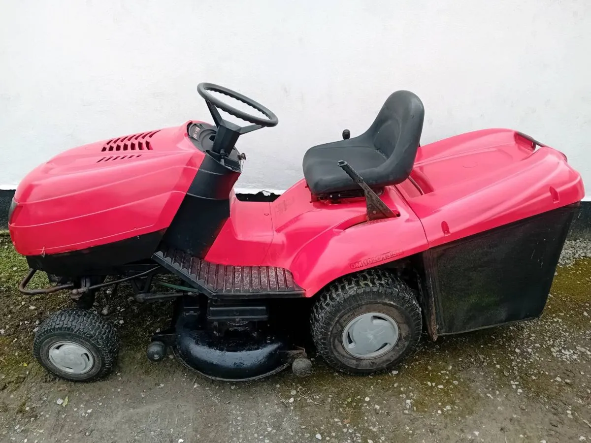 Castlegarden ride on lawnmower - Image 2