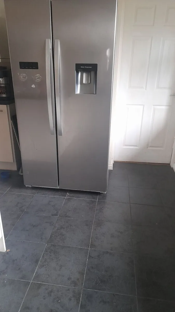 American Fridge - Image 1
