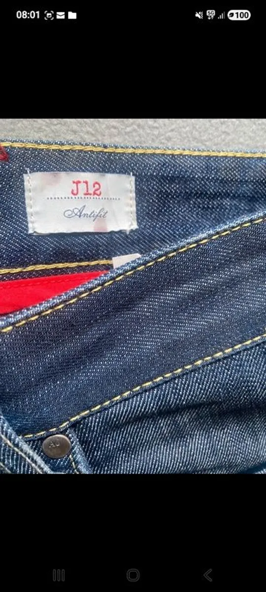 Armani Jeans - Image 4
