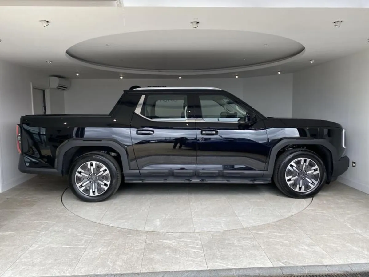 Maxus Other E   325kW Premium Double Cab Pickup 10 - Image 4