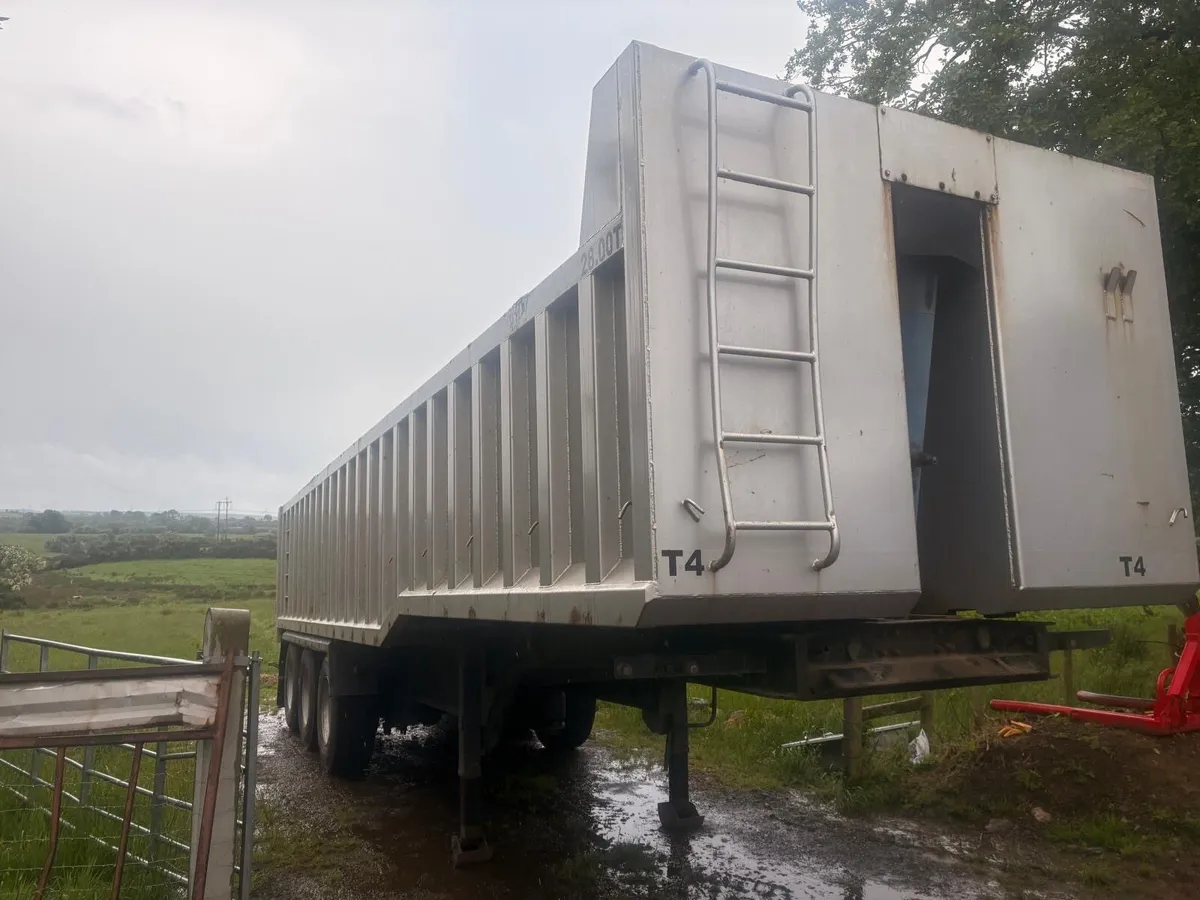 Tipping trailer - Image 4