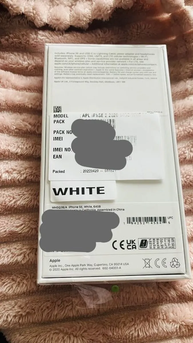 White iPhone SE2 - Image 2