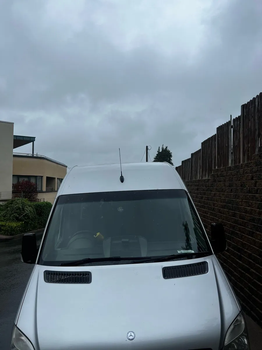 2011 Mercedes Sprinter 516 CDI LWB stealth camper - Image 2